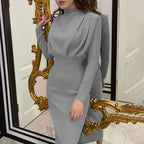 Damen Bodenkontakt Kleid mit elegantem Stehkragen und Raffungen R&B