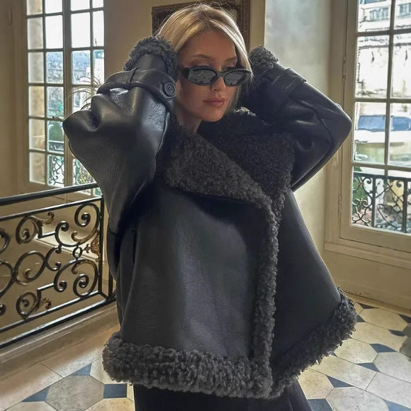 Damen Kunstfelljacke mit stylishen Details und oversized Schnitt R&B