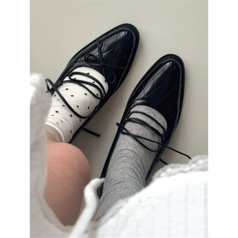 Damen elegante Schnürschuhe mit glänzendem Obermaterial und dekorativem Muster R&B