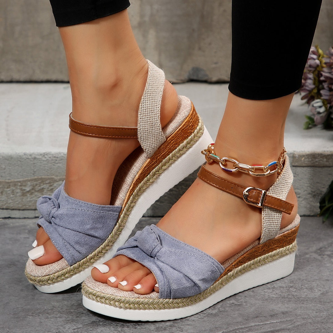 Damen Wedge-Sandalen mit raffiniertem Knoten-Detail und komfortablem Fußbett R&B