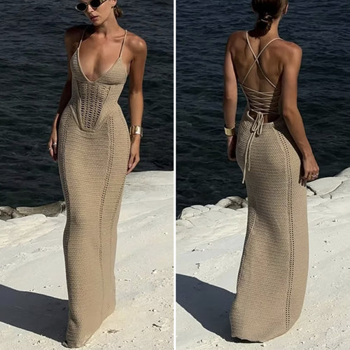 Damen Häkel-Maxikleid mit tiefem V-Ausschnitt und figurbetontem Schnitt R&B