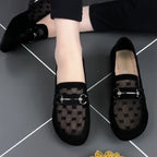 Damen Elegante Mokassins mit transparenter Struktur und geschmackvollen Details