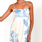 Damen Maxikleid mit elegantem floralem Design und schwingendem Rock R&B