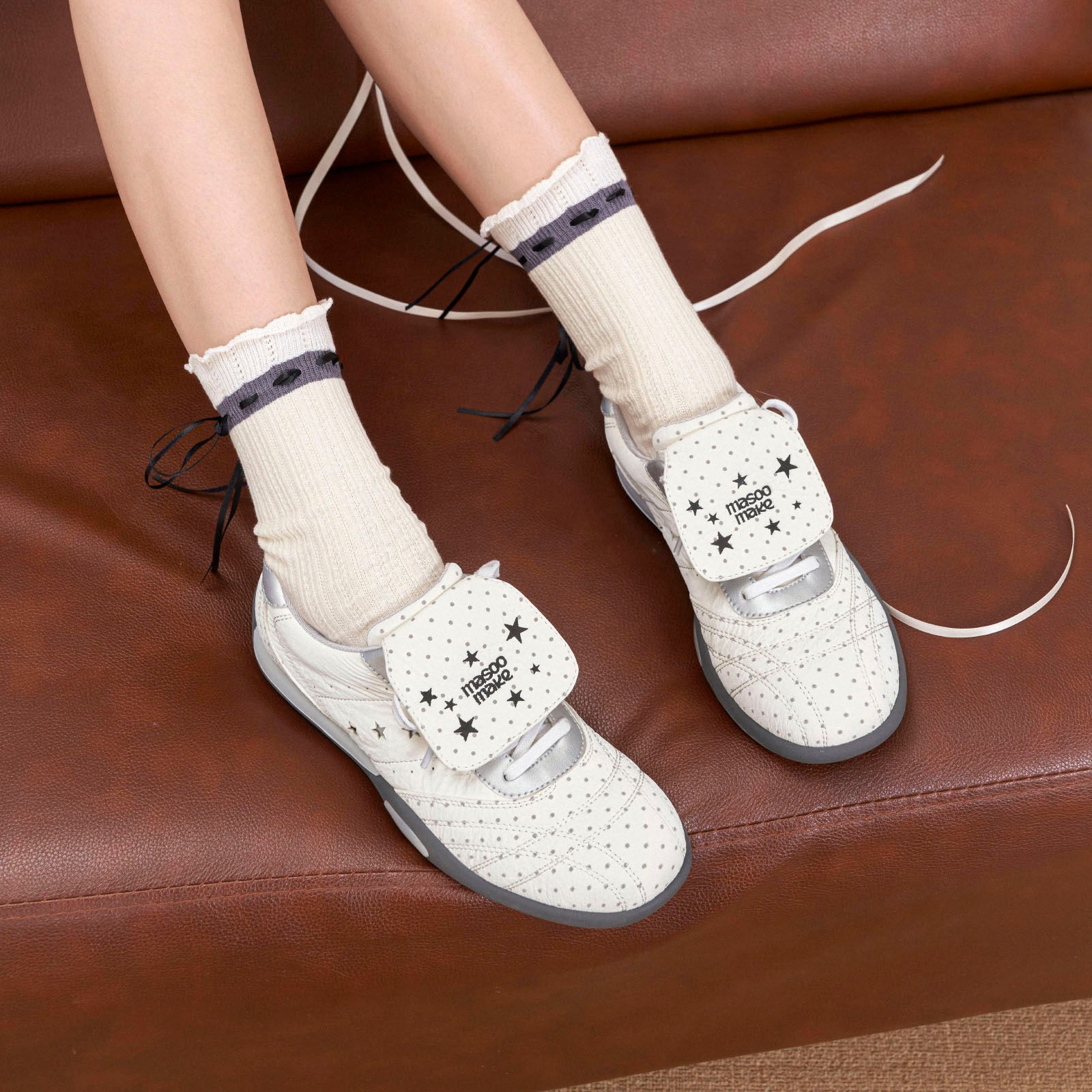 Damen Freizeit-Sneaker mit bequemem Klettverschluss und atmungsaktiver Sohle R&B