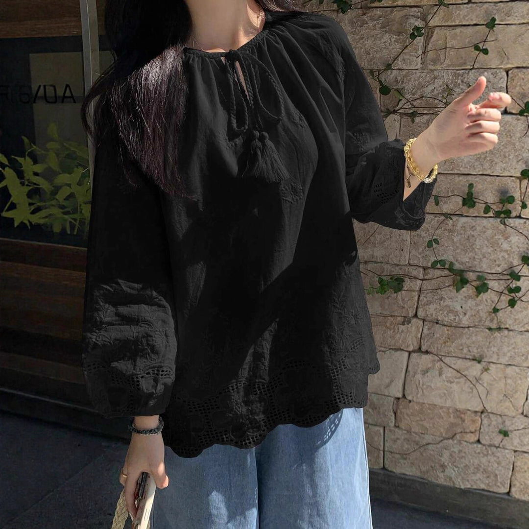 Damen zeitlose Bluse mit besticktem Spitzenbesatz und Bindeband R&B