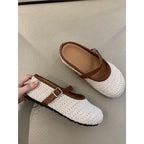 Damen elegante Clogs mit handgearbeitetem Strickmuster und verstellbarem Riemen
