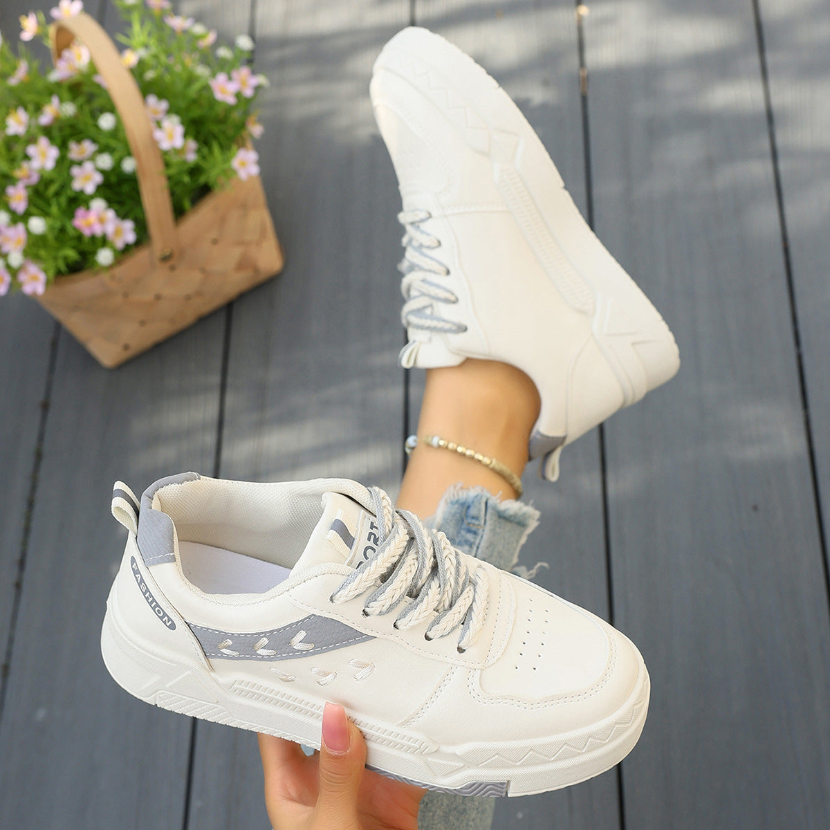 Damen Modische Sneaker mit atmungsaktiver Oberflächenstruktur und flexibler Sohle R&B