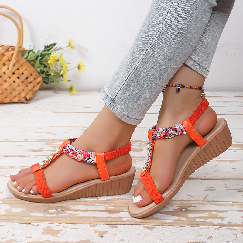 Damen Wedge-Sandalen mit trendy Riemchen und elegantem Schmuckdetail R&B