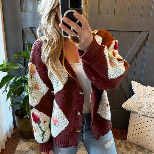Damen Strickjacke mit floralem Muster und dekorativem Knopfdesign R&B