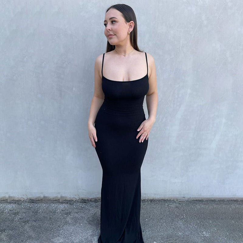 Damen Elegantes Langes Kleid mit schmalem Schnitt und feinen Trägern R&B