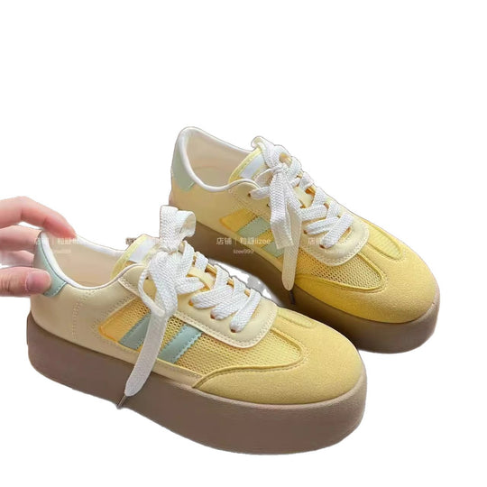 Damen Plateau-Sneaker mit atmungsaktiver Konstruktion und modischen Akzenten R&B