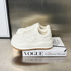 Damen Sportliche Sneaker mit erhöhter Sohle und modischem Sternenzier R&B