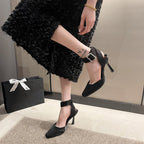 Damen elegante Pumps mit transparentem Riemchen und Glitter-Detail R&B