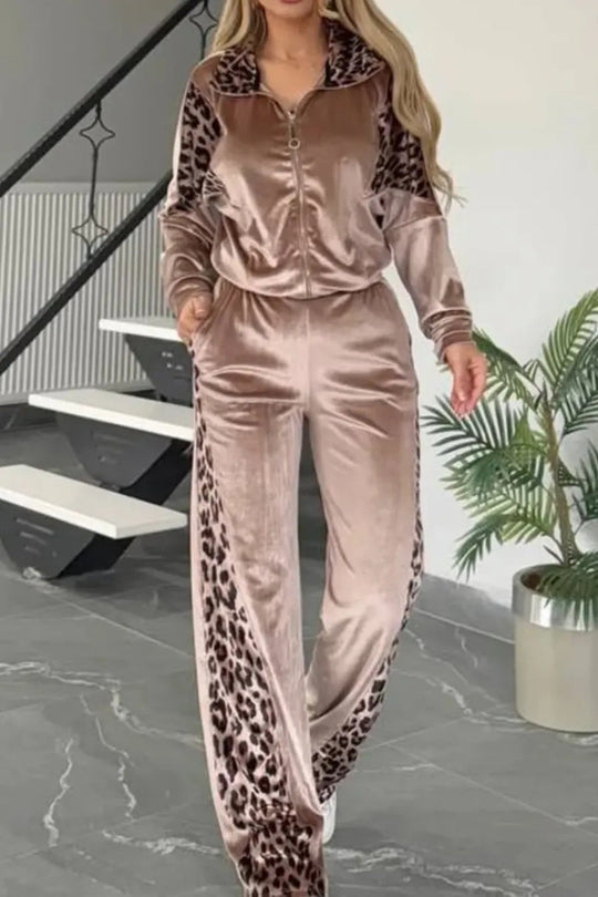 Damen Sportlicher Lounge-Anzug mit elegantem Leoprint R&B