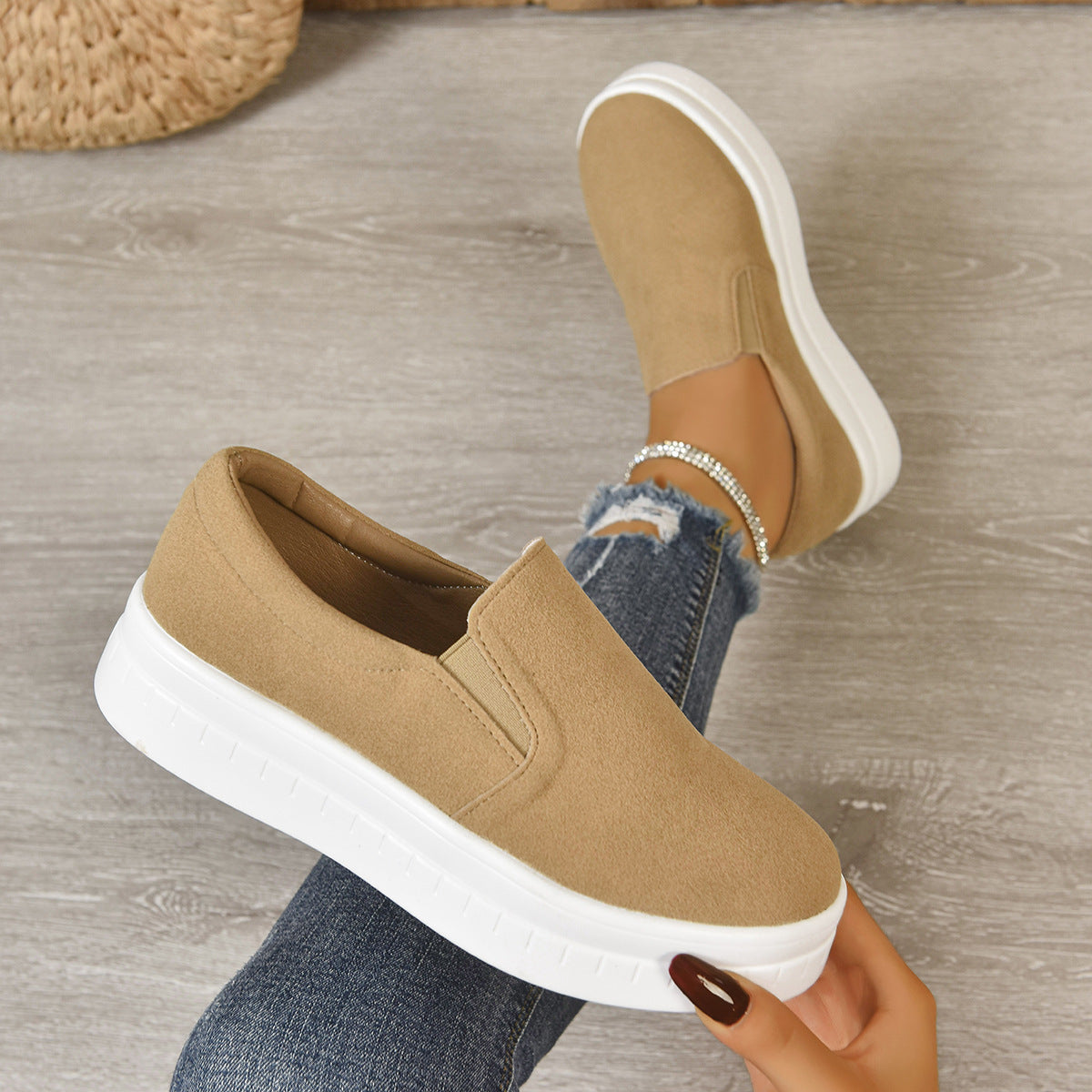 Damen Slip-On Sneakers mit komfortabler Polsterung und rutschfester Sohle R&B