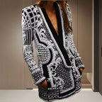Damen Elegante Strickjacke mit funkelndem Perlenbesatz R&B