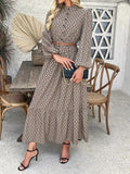 Damen Maxikleid mit raffiniertem Muster und Taillengürtel R&B