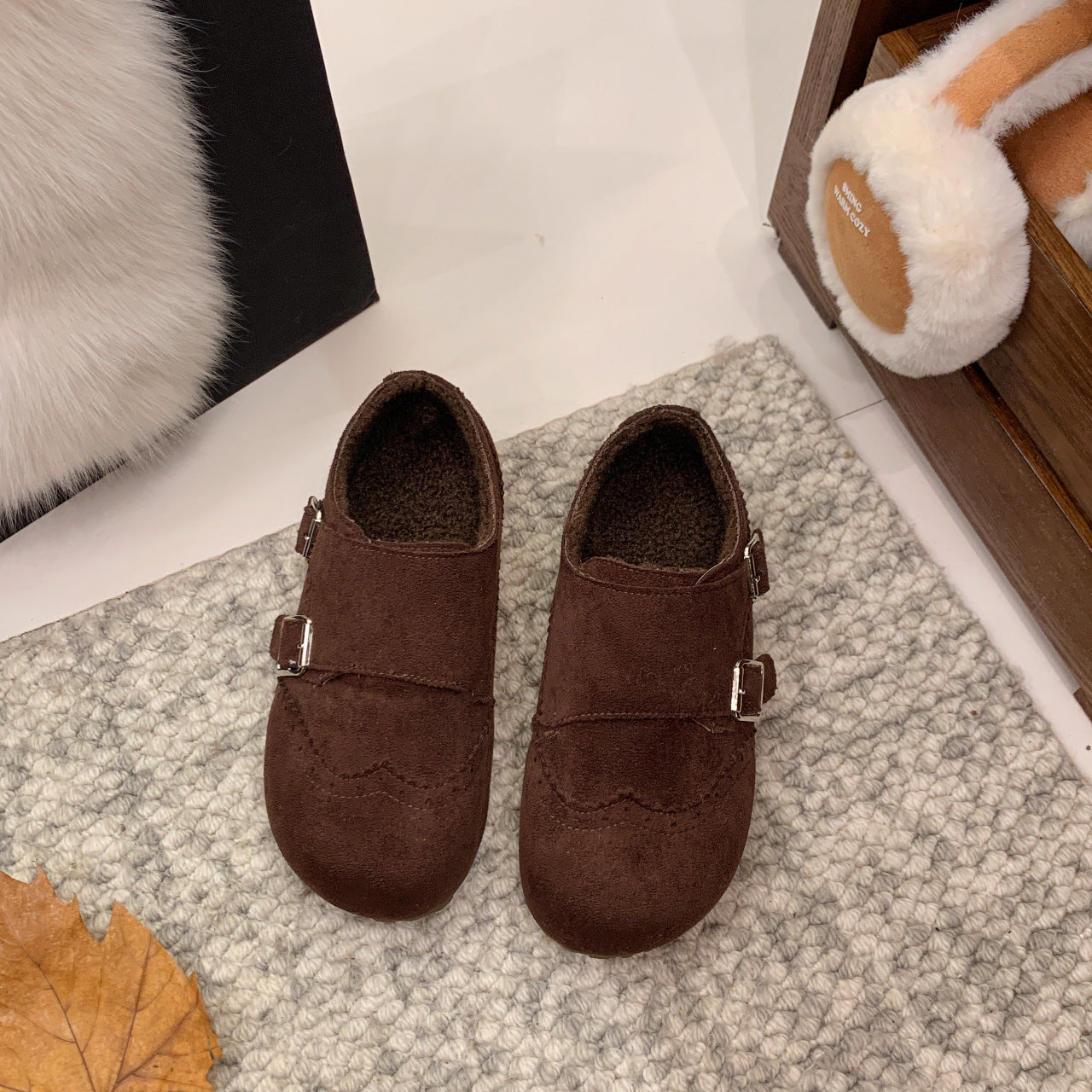 Damen komfortable Clogs aus weichem Wildleder mit modischem Schnallenverschluss R&B