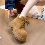 Damen Chunky Boots mit hohem Profil und robustem Schnürverschluss R&B