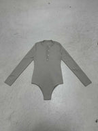 Damen Langarm-Bodysuit mit Knopfleiste und Rippstruktur R&B