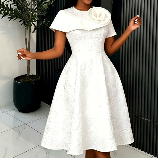 Damen festliches Kleid mit kunstvollem Blumendekor und wunderschöner Drapierung R&B