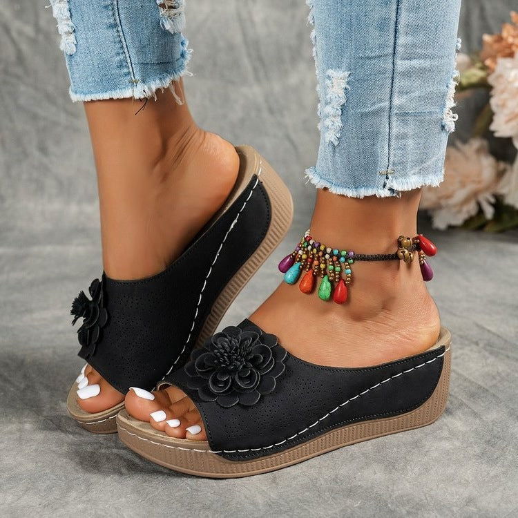 Damen Komfortable Zehentrenner-Sandalen mit floralen Akzenten R&B