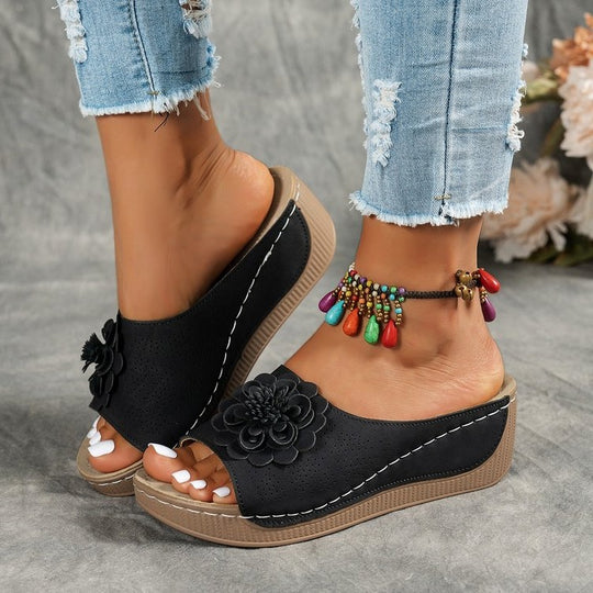 Damen Komfortable Zehentrenner-Sandalen mit floralen Akzenten R&B
