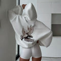 Damen Kapuzensweater mit kunstvollem Vogelmotiv und entspannter Passform