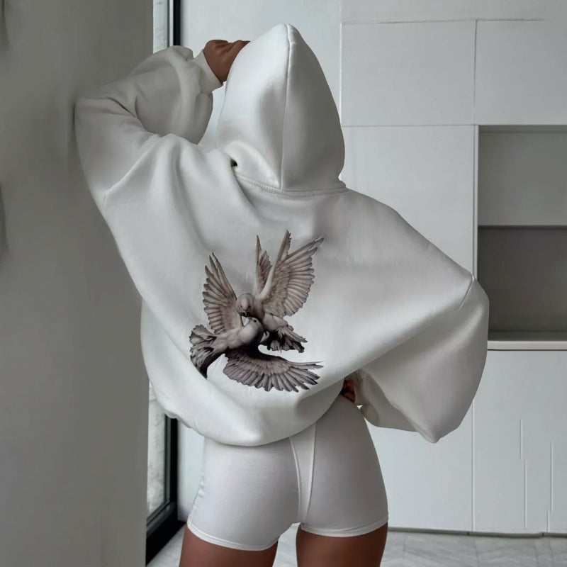 Damen Kapuzensweater mit kunstvollem Vogelmotiv und entspannter Passform