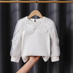 Mädchen modische Bluse mit eleganten Tüllärmeln und kunstvoller Spitzenverzierung R&B