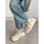 Damen Sneakers mit modischen Schnürdetails und komfortabler Dämpfung R&B