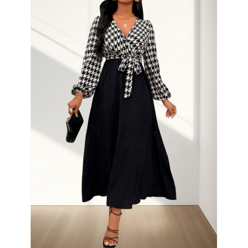 Damen Maxi-Kleid mit Kreuzverschluss und elegantem Hahnentrittmuster R&B