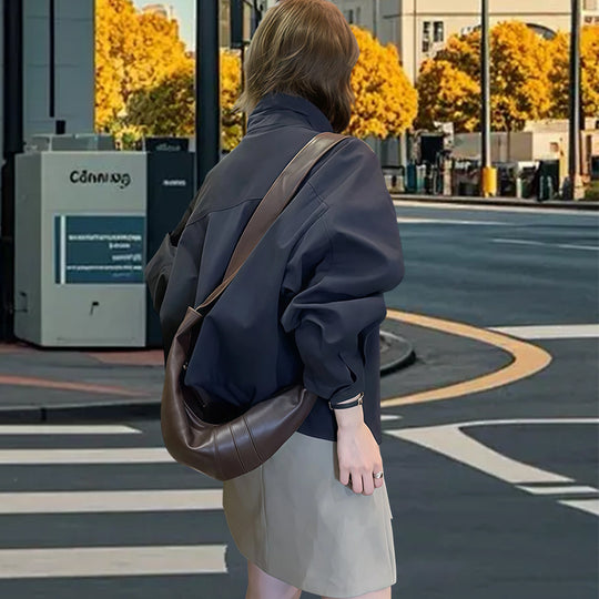 Damen modische Kurzjacke mit innovativem Kragen und dekorativen Knöpfen R&B