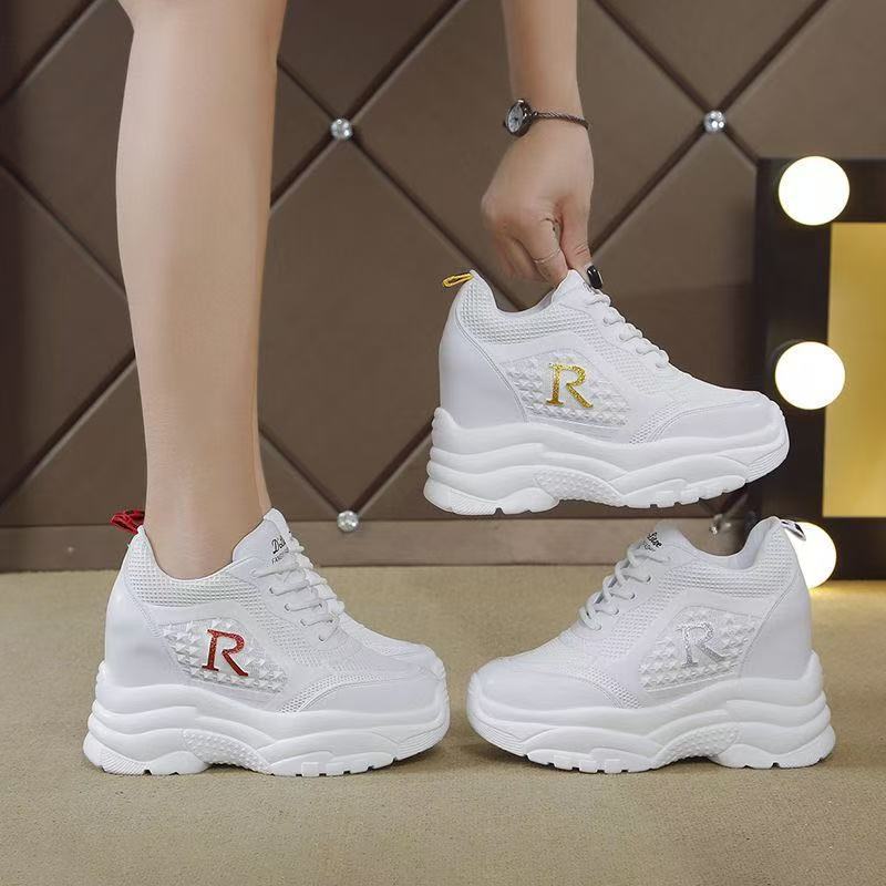 Damen modische Sneaker mit luftigen Netzdetails und rutschfester Sohle R&B