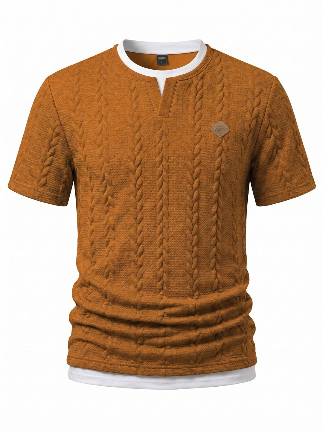 Herren nan texturiertes Kurzarmshirt mit geprägter Zopfstruktur, V‑Einsatz am Rundhals und Lagenlook R&B