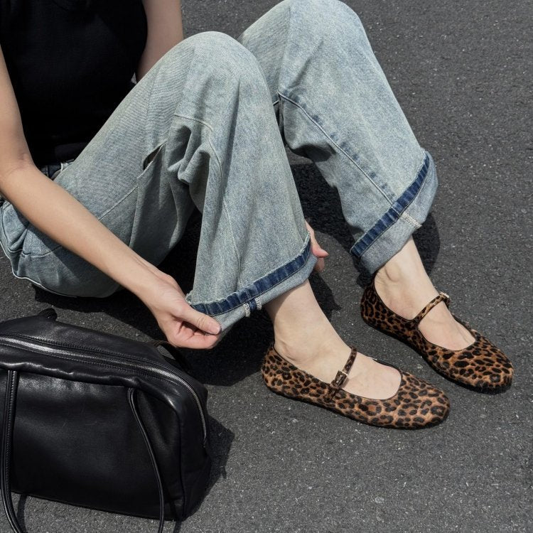 Damen elegante Ballerinas mit verstellbarem Riemen und auffälligem Leopardenmuster R&B