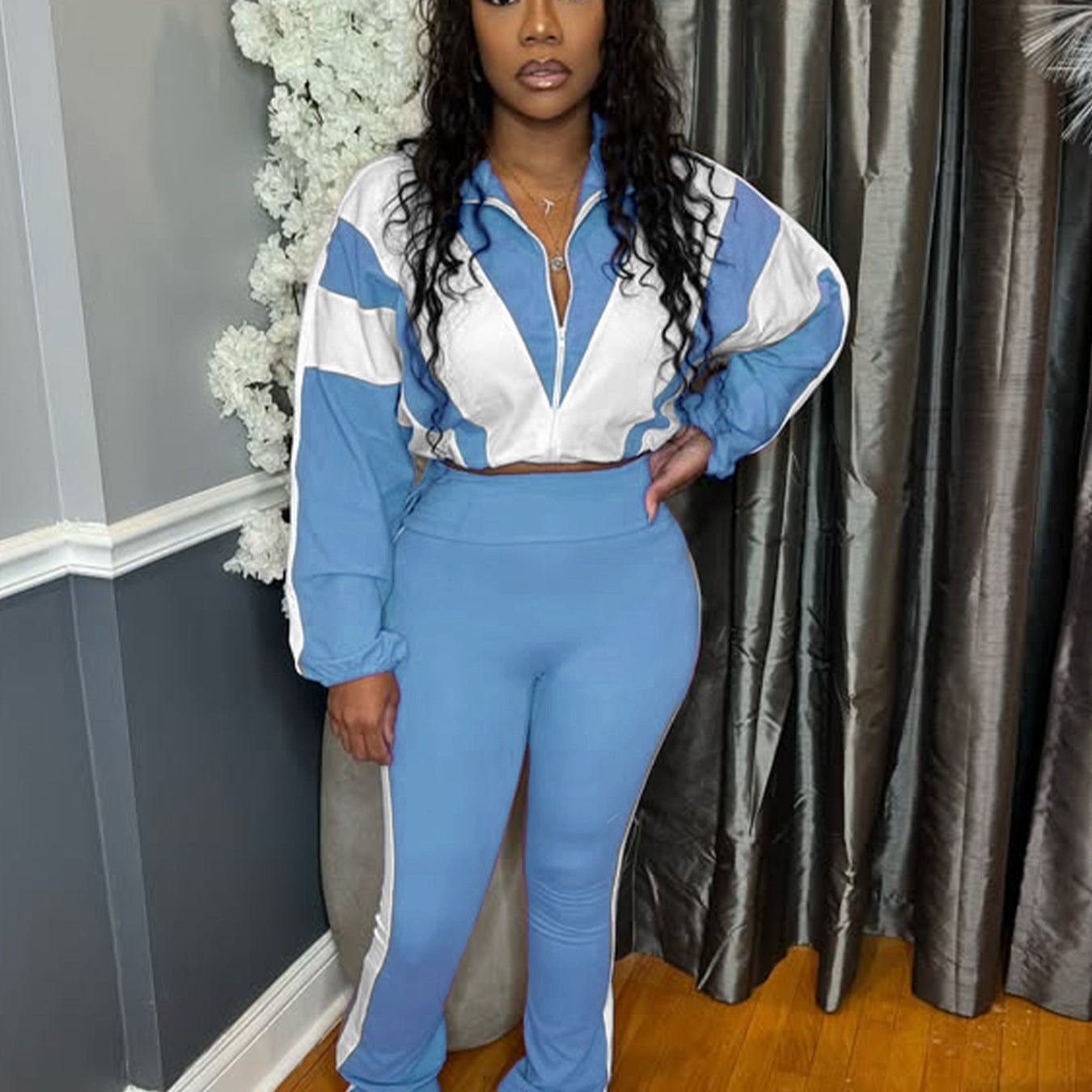 Damen Sportliches Zweiteiliges Set mit cropped Jacke und figurbetonten Leggings R&B