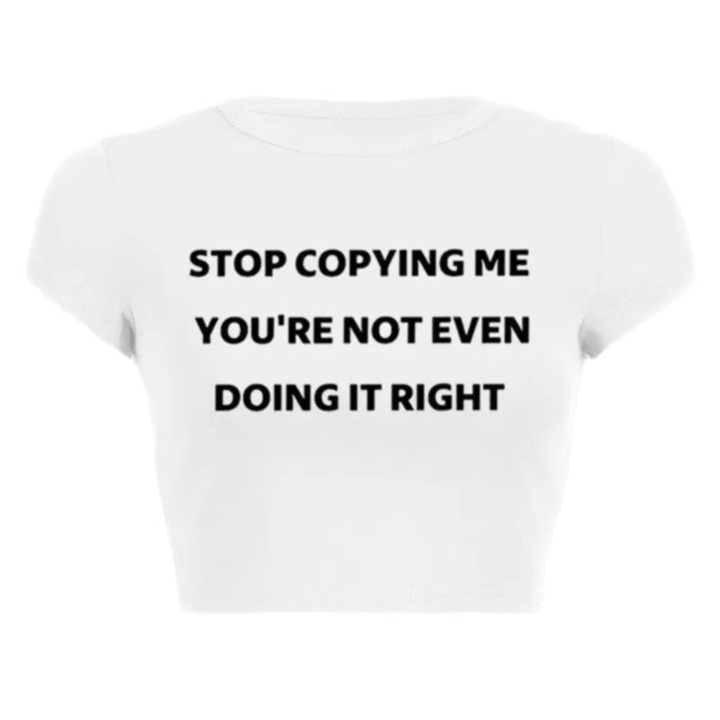 Damen Crop-T-Shirt mit motivierendem Schriftzug und figurbetontem Schnitt R&B