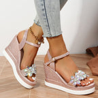 Damen Wedge-Sandalen mit floralen Verzierungen und rutschfester Sohle R&B
