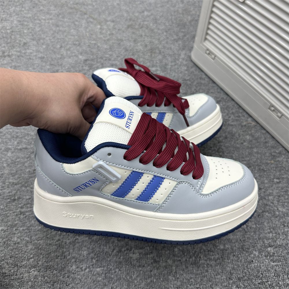 Damen Sneakers mit stilvollen Akzenten und rutschfester Sohle