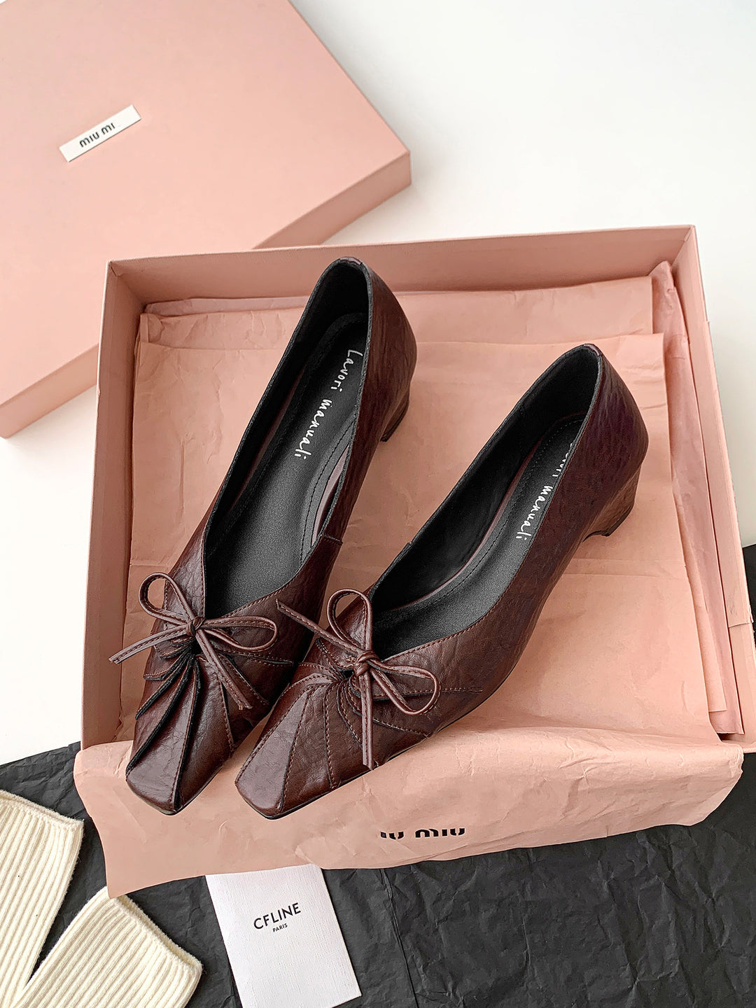 Damen elegante Ballerina-Schuhe mit modischem Schleifendetail und komfortablem Blockabsatz R&B