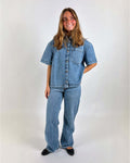 Damen Oversized Denim-Hemd mit kurzen Ärmeln und aufgesetzten Taschen R&B