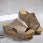 Damen Plateau-Pantoletten mit modischem Cut-Out-Design und rutschfester Korksohle R&B