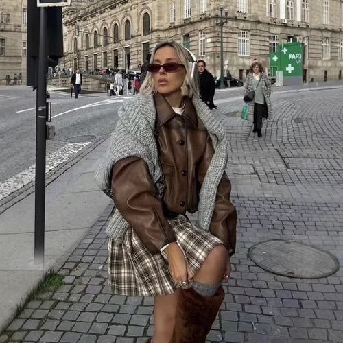 Damen kurze jacke mit praktischen Taschen und Knopfleiste R&B