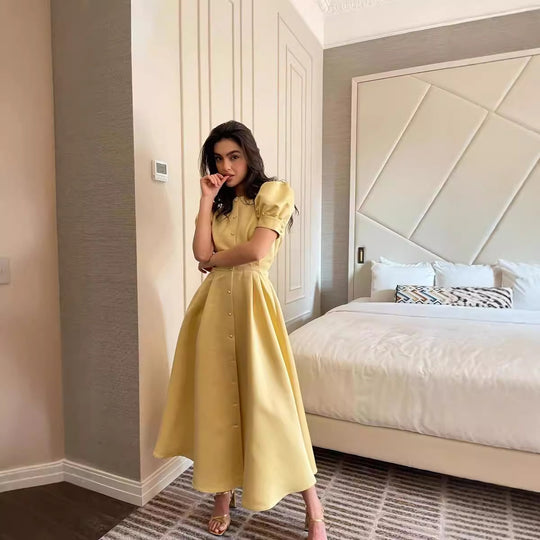Damen Midi-Kleid mit Puffärmeln und schimmerndem Satin-Finish R&B