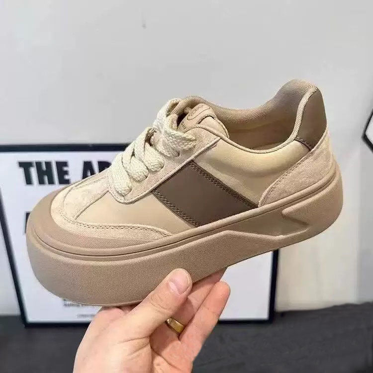 Damen Plateau Sneakers mit lässigem Retro-Design und weichem Obermaterial