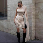 Damen Figurbetontes Kleid mit asymmetrischem Ärmel und elegantem Schnitt R&B