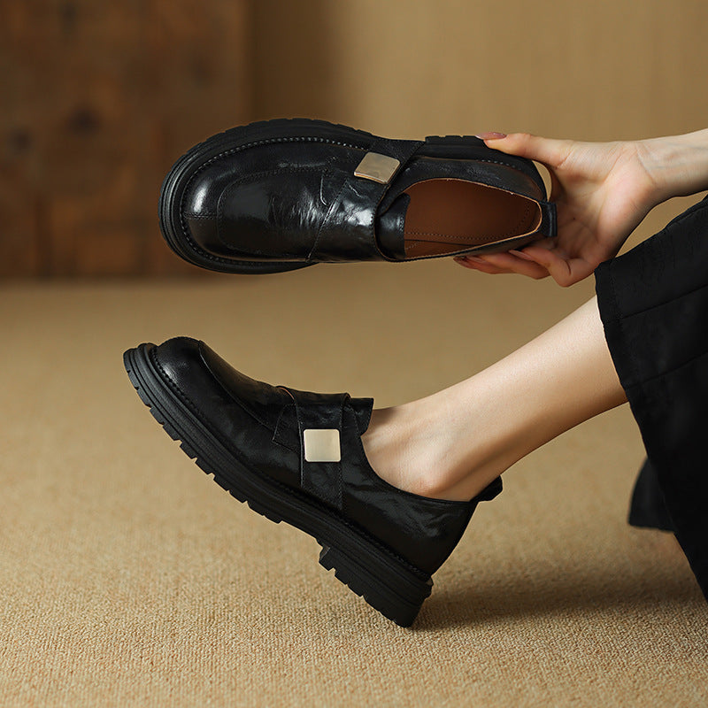 Damen modische Slip-On Schuhe mit dekorativem Schnallenverschluss