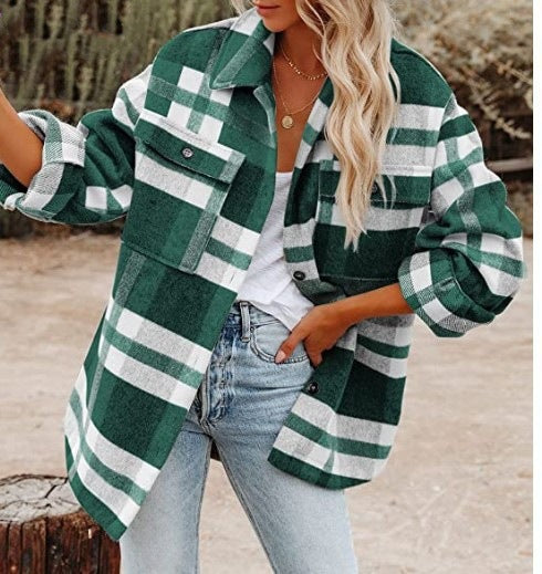 Damen Karierte Flanelljacke mit Lässigem Schnitt und Aufgesetzten Taschen R&B