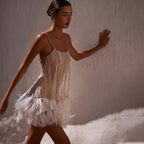 Damen Funkelndes Pailletten-Cocktailkleid mit Federn R&B